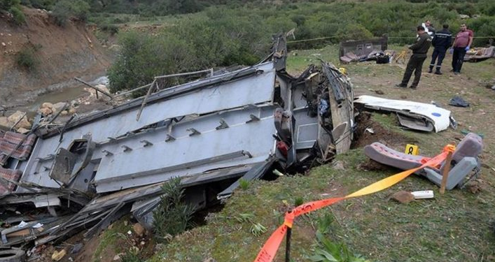 पर्यटक बोकेको बस हिमाली क्षेत्रमा पल्टियो, २२ जनाको निधन, करिब दुई दर्जन घाइते