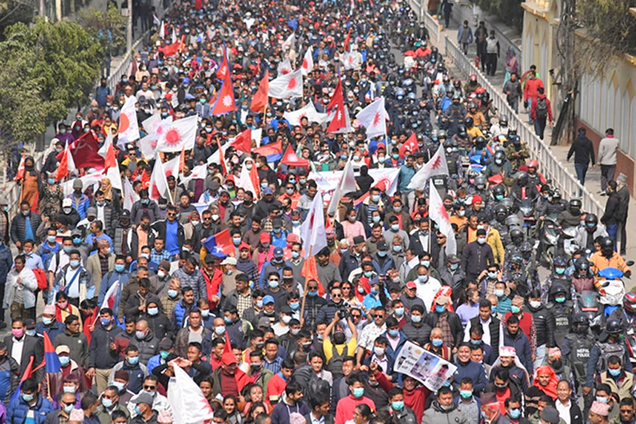 न्व्कपा बहुमत समूहले निकाल्यो काठमाडौंमा विजय जुलुस