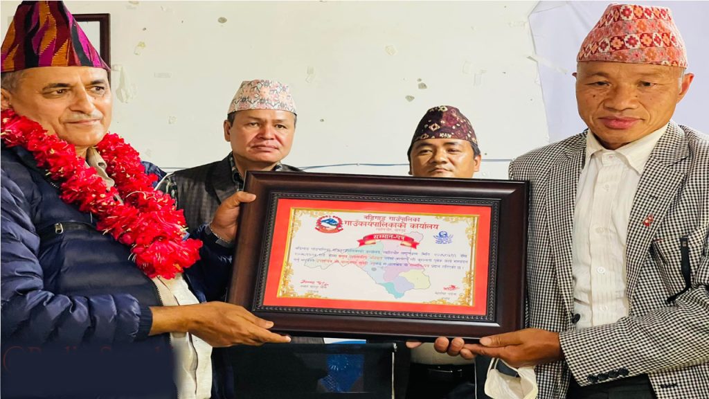 बडिगाड गाउँपालिकाका प्रमुख प्रशासकीय अधिकृत सुवेदीलाई बिदाई गरियो