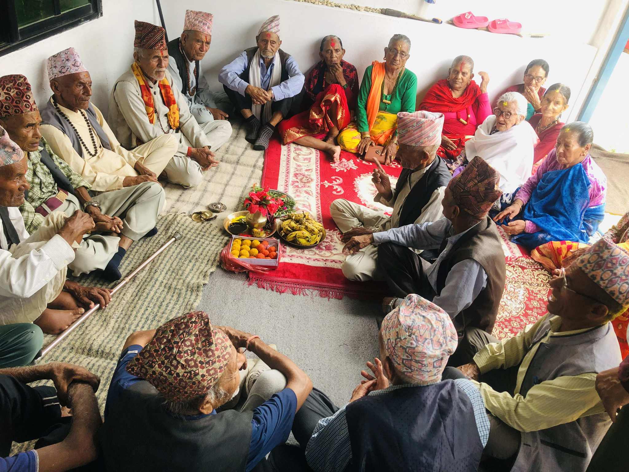 सुन्तले(सापकोटा) परिवारद्वारा ८४ पार गरेका वृद्दवृद्दालाई सम्मान
