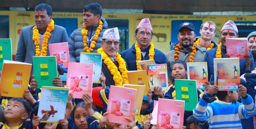 कर्म फ्लाईट्स् फाउण्डेशन नेपालद्धारा विद्यालयलाई पुस्तकालय हस्तान्तरण ।